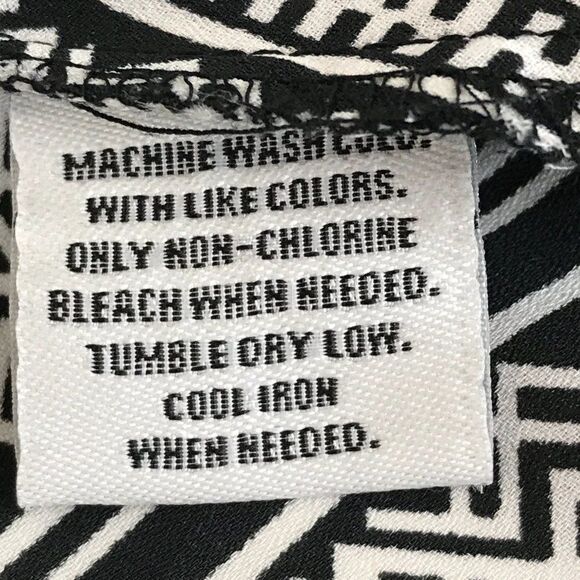 Style & Co. Split Neck Button Down Blouse Womens Medium Chiffon Asymmetrical Hem - Picture 9 of 9